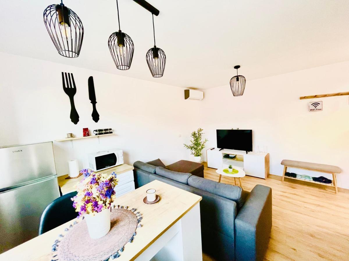 Central Apartment 2, Тирана Экстерьер фото