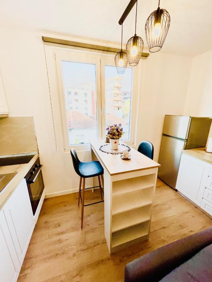 Central Apartment 2, Тирана Экстерьер фото