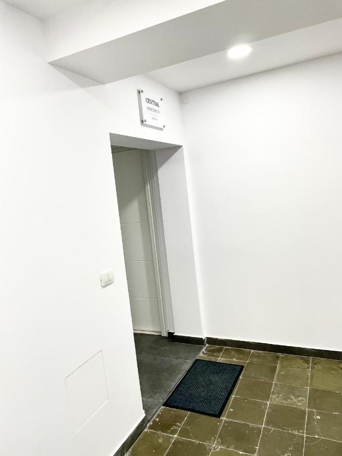 Central Apartment 2, Тирана Экстерьер фото